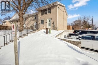 273 Elgin St in Brantford, ON - Building Photo - Building Photo