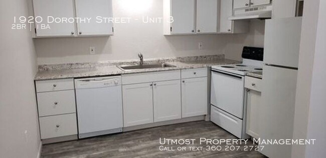 1920 Dorothy Ave-Unit -Unit 3 in Longview, WA - Building Photo - Building Photo