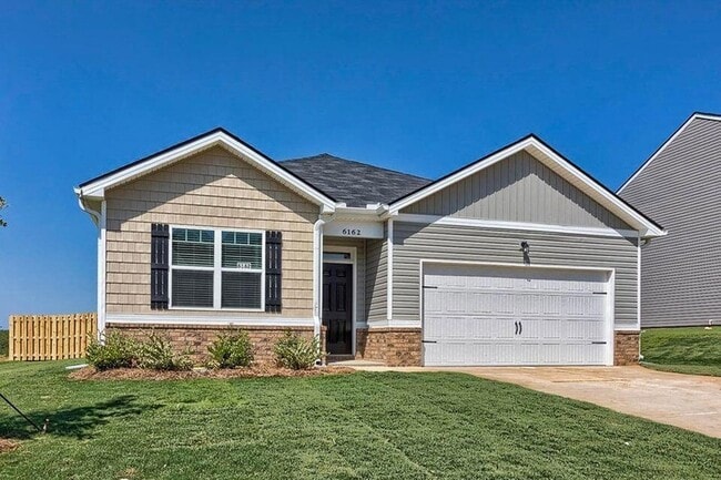1012 Hay Meadow Dr. in Augusta, GA - Foto de edificio - Building Photo