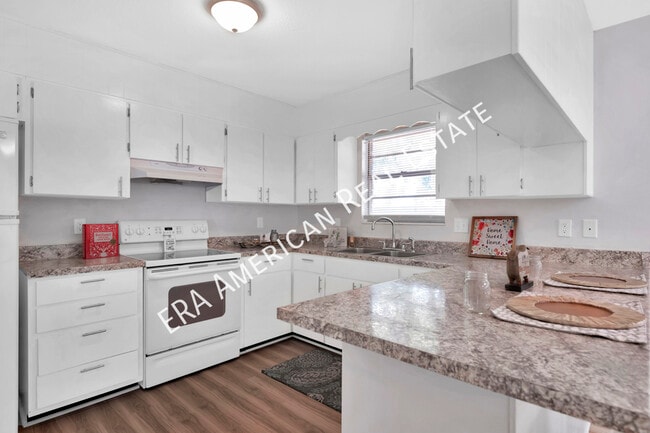 131 Holmes Blvd NW in Fort Walton Beach, FL - Building Photo - Building Photo