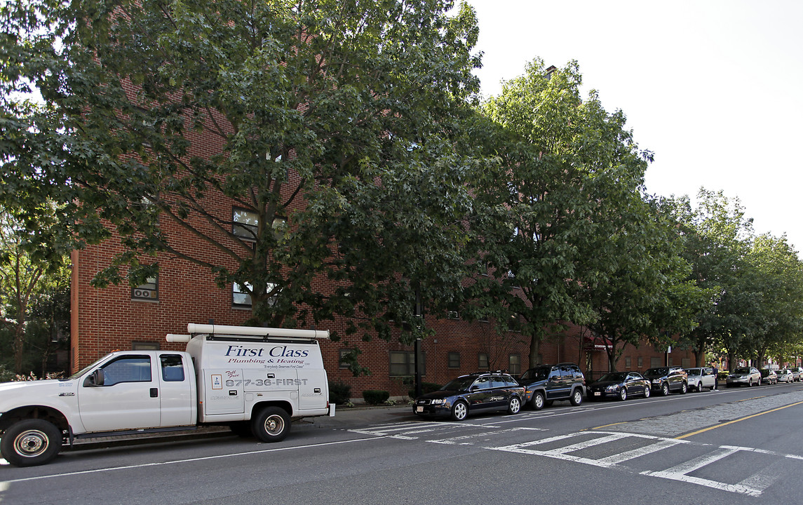 Methunion Manor in Boston, MA - Building Photo