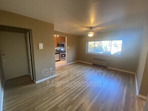 2100 Franklin St in Denver, CO - Building Photo - Building Photo