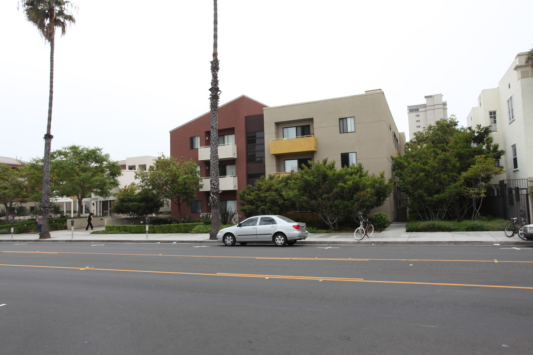 Fourth Street Senior Housing in Santa Monica, CA - Foto de edificio