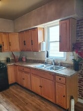623 Bohland Ave, Unit 1 Floor in Bellwood, IL - Foto de edificio - Building Photo