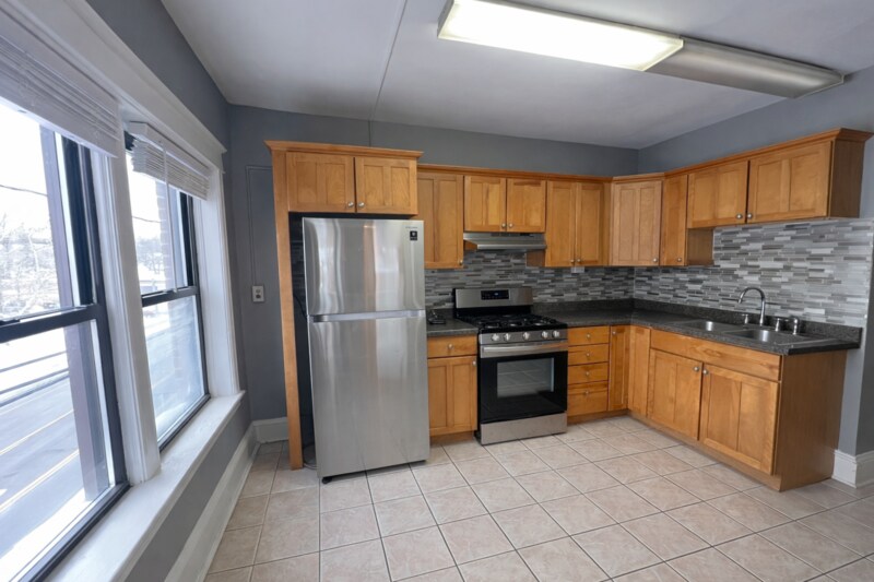 2 Raymond Ave in Poughkeepsie, NY - Building Photo