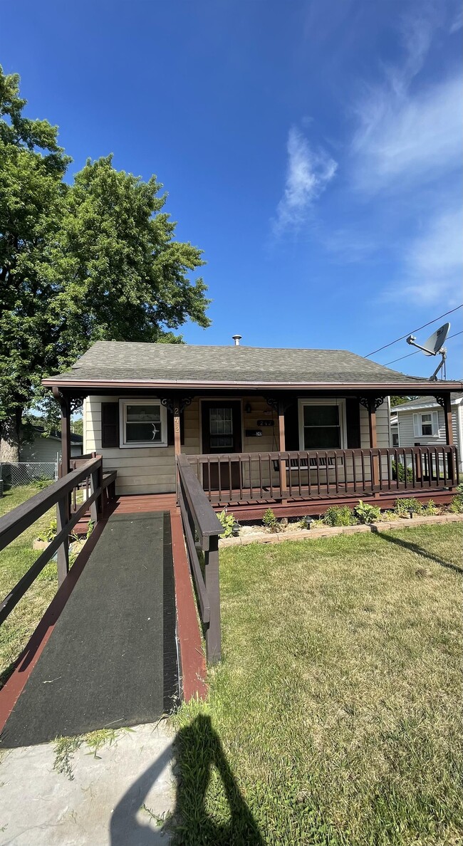property at 242 S Adams St
