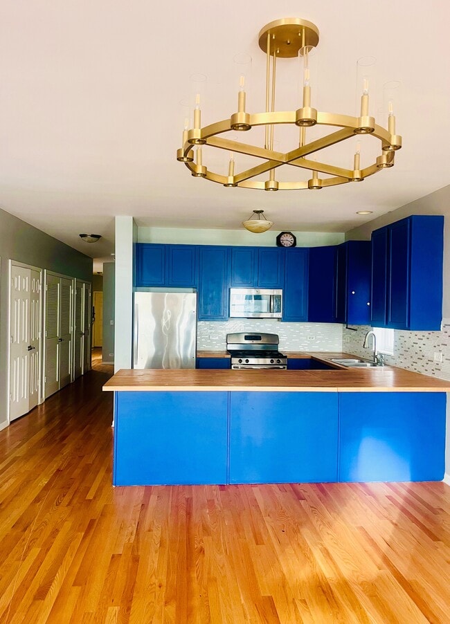 property at 1900 N Laramie Ave