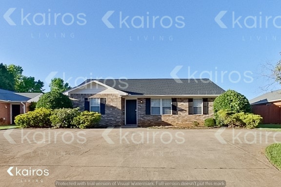 property at 125 Deer Pkwy