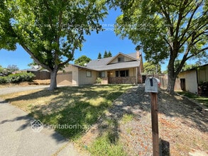 563 Burlington Dr in Vacaville, CA - Building Photo - Building Photo