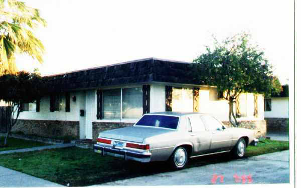 2708--2714 Carver Rd in Modesto, CA - Building Photo