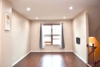 1260 Evergreen Ave in Des Plaines, IL - Building Photo - Building Photo