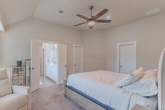 22035 Juniper Crossing Dr in Roman Forest, TX - Building Photo - Building Photo