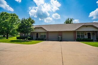 226 S 19th St in Collinsville, OK - Building Photo - Building Photo