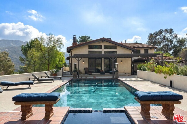 25615 Mulholland Hwy in Calabasas, CA - Building Photo - Building Photo