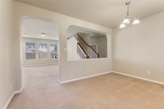 5310 Meadow Canyon Dr in Sugar Land, TX - Building Photo - Building Photo