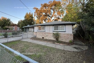 425 Jasmine Ave in West Sacramento, CA - Building Photo - Building Photo