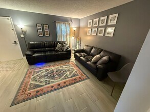 5707 Bramblegate Rd in Greensboro, NC - Building Photo - Building Photo