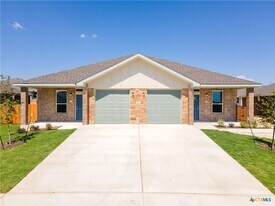 122 Leon Ln in Copperas Cove, TX - Building Photo