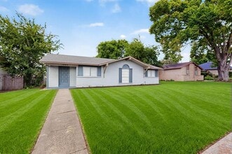 1405 Aldenwood Dr in Dallas, TX - Building Photo - Building Photo