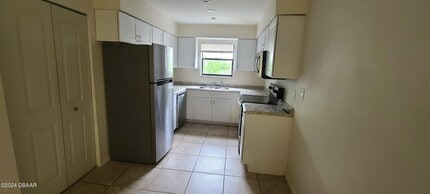 1030 4th St in Daytona Beach, FL - Building Photo - Building Photo