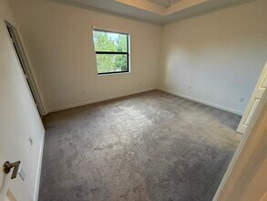 21001 NE 8th Ave in Miami, FL - Building Photo - Building Photo