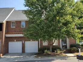 102 Alden Village Ct in Cary, NC - Building Photo