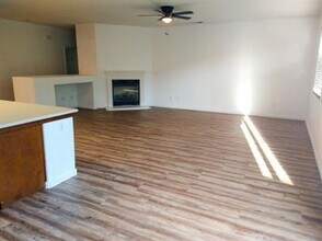2718 Scott Ave in Clovis, CA - Building Photo - Building Photo