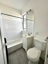 Chatham Apartments in Chicago, IL - Building Photo - Building Photo