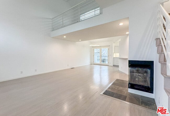 3003 3rd St in Santa Monica, CA - Building Photo - Building Photo