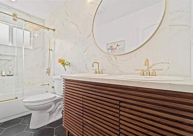 8124 Shirley Ave in Los Angeles, CA - Building Photo - Building Photo