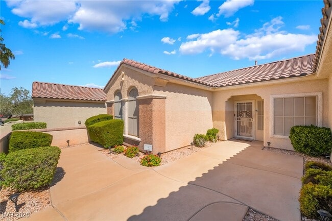 2590 Evansville Ave in Henderson, NV - Building Photo - Building Photo