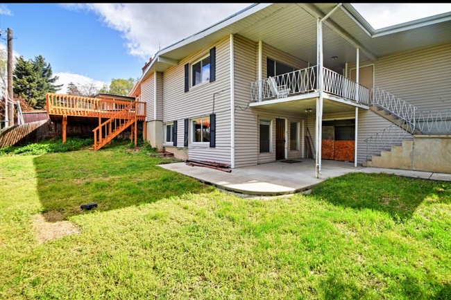 property at 3065 Bannock Dr