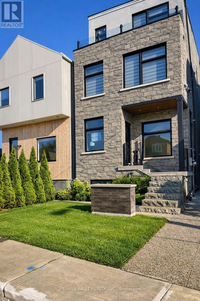 property at 93 Hatherley Rd