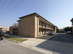 25-29 N Hillside Ave in Hillside, IL - Building Photo - Building Photo