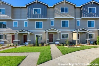 17259 NW Trillium St in Portland, OR - Building Photo - Building Photo