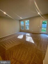 313 Huff Dr in Stafford, VA - Building Photo - Building Photo