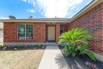 1309 Knippa Cove in Hutto, TX - Building Photo - Building Photo