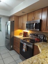 16171 Blatt Blvd in Weston, FL - Building Photo - Building Photo
