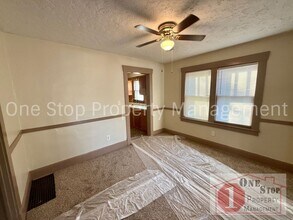 1013 S Cottage St in Independence, MO - Foto de edificio - Building Photo