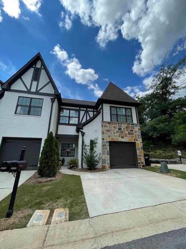 4005 Lenox Rd in Birmingham, AL - Building Photo - Building Photo
