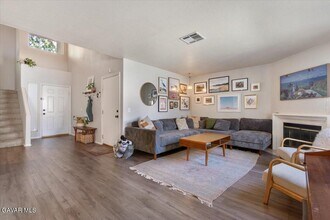 40144 Cantara Dr in Palmdale, CA - Building Photo - Building Photo