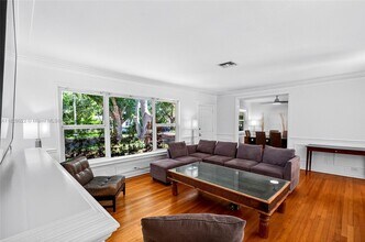 839 NE 97th St in Miami Shores, FL - Building Photo - Building Photo