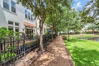 1716 Upland Lakes in Houston, TX - Building Photo - Building Photo