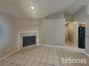 2543 Hendricks Terrace in Deltona, FL - Building Photo - Building Photo