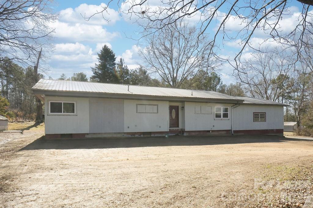 909 Fisher St in Concord, NC - Building Photo