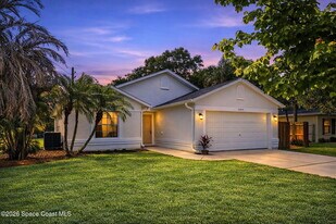 3009 Elizabeth St in West Melbourne, FL - Building Photo