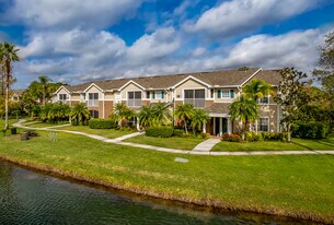 Colonial Village at TownPark in Lakewood Ranch, FL - Building Photo