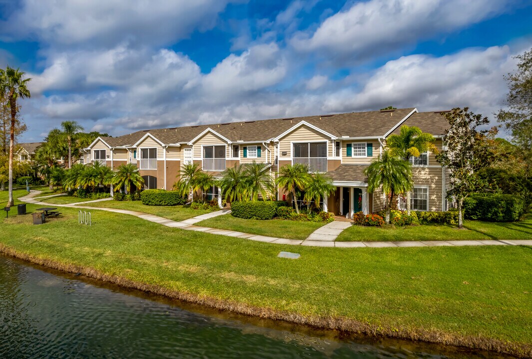Colonial Village at TownPark in Lakewood Ranch, FL - Foto de edificio