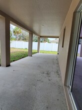 1077 Sally St SE in Palm Bay, FL - Building Photo - Building Photo