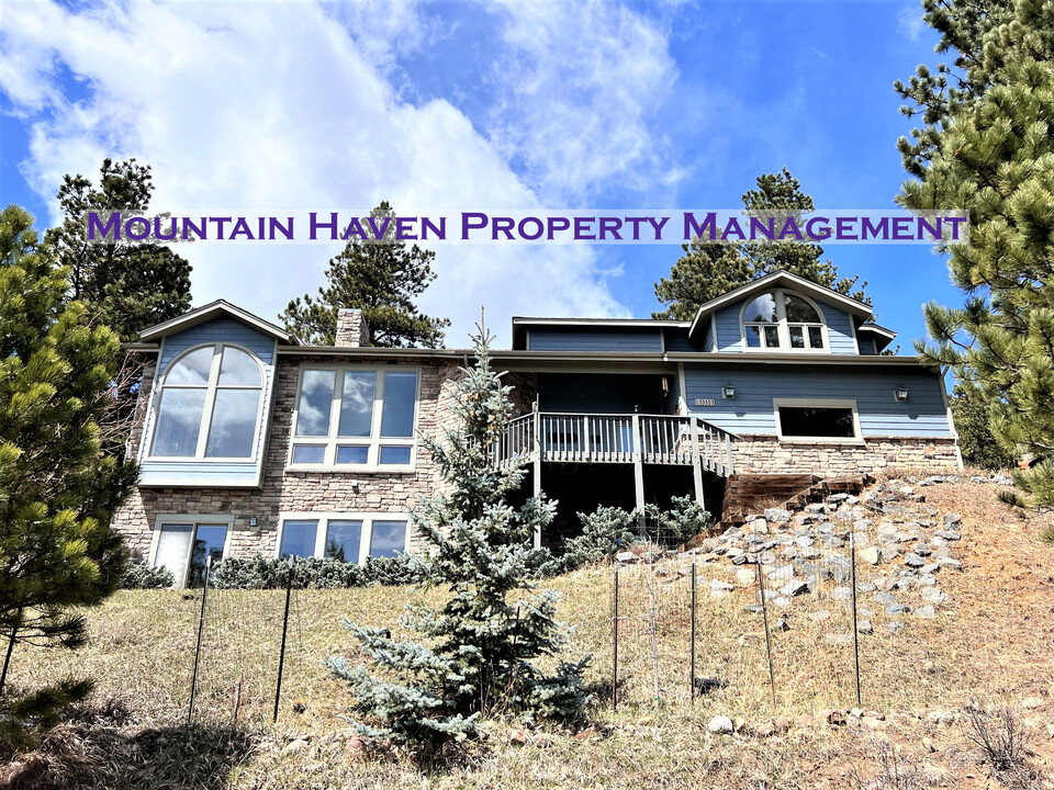 33151 Alpine Ln in Evergreen, CO - Building Photo